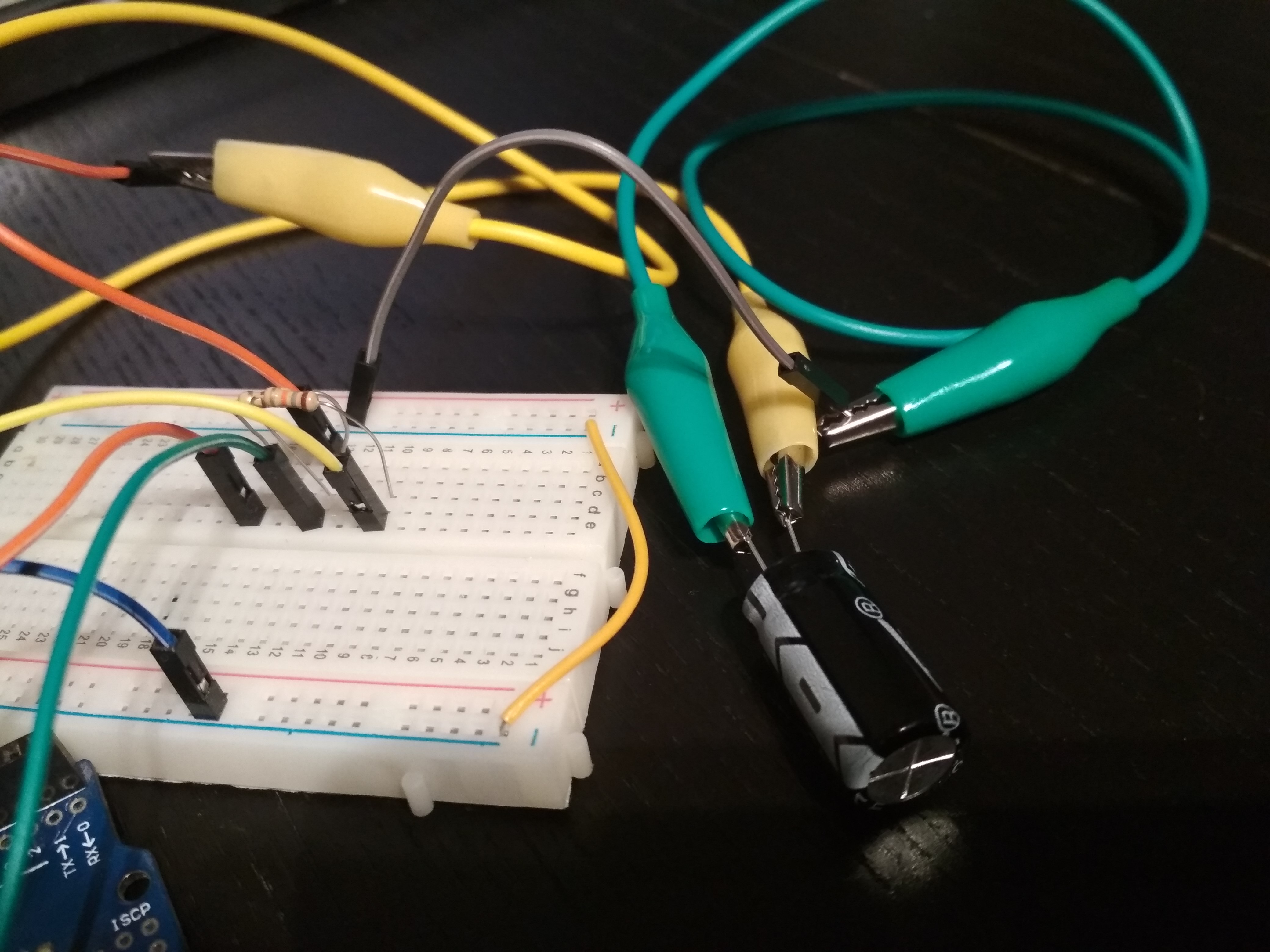 Arduino: Costruire un tester per condensatori